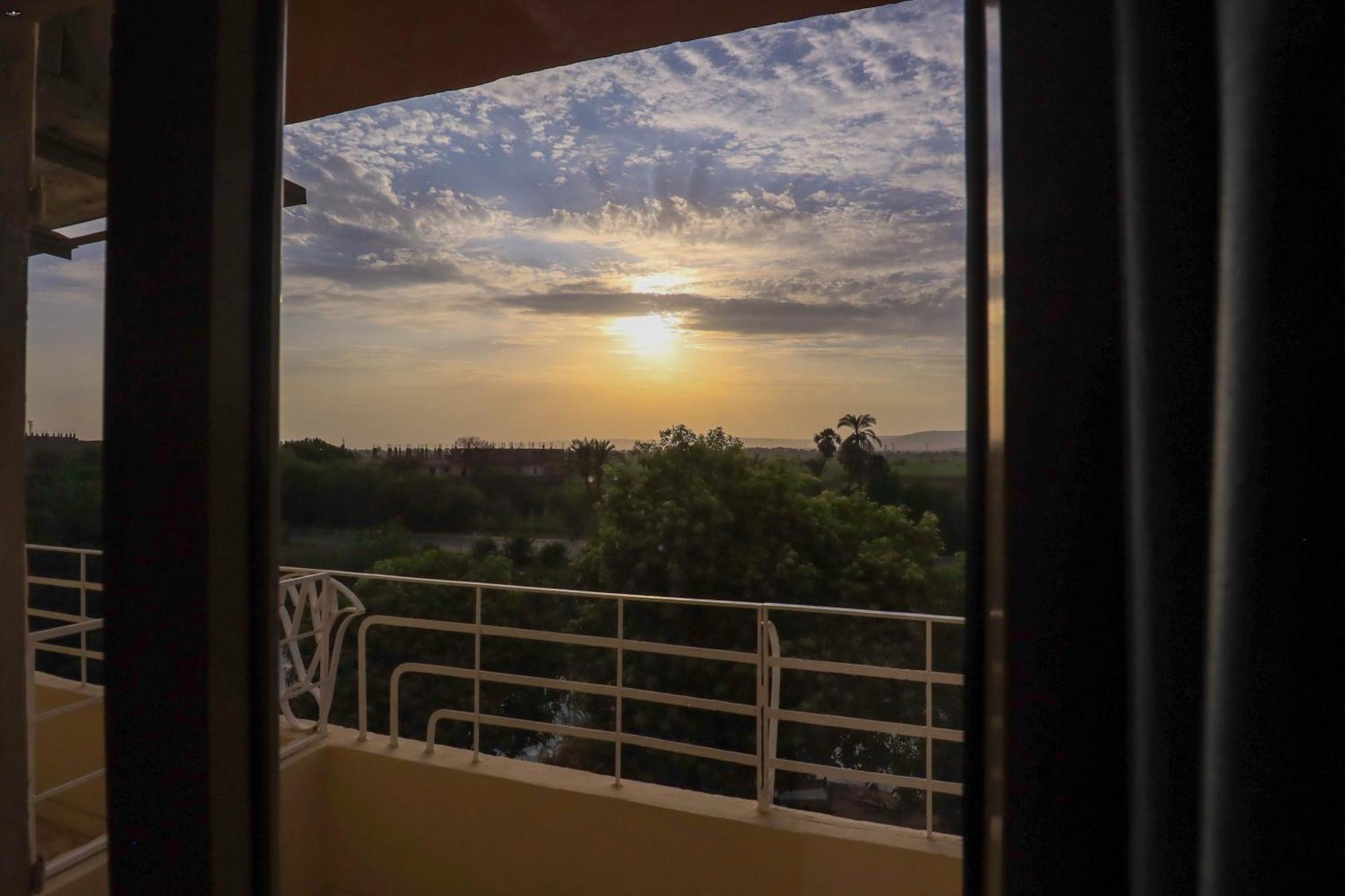 Luxor View Hostel Kültér fotó